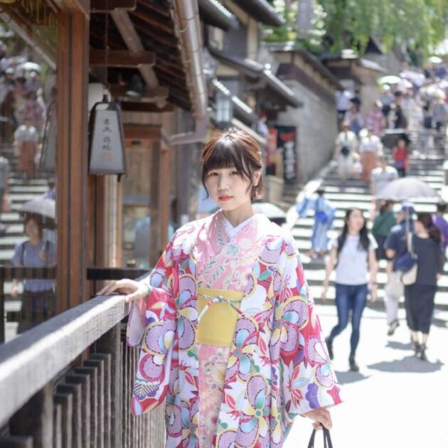 女性着物に羽織