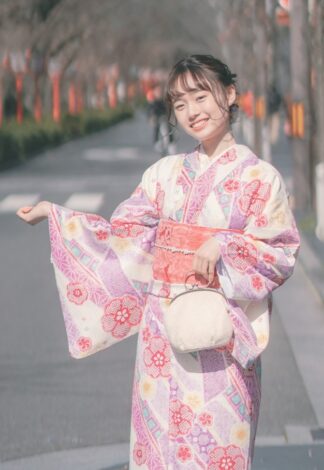 Premium lace kimono plan｜Rental plan｜Kyoto Kimono Rental Fukumoto