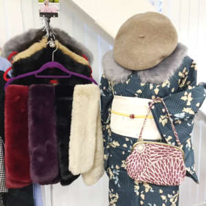 浅草店ベレー帽とファー