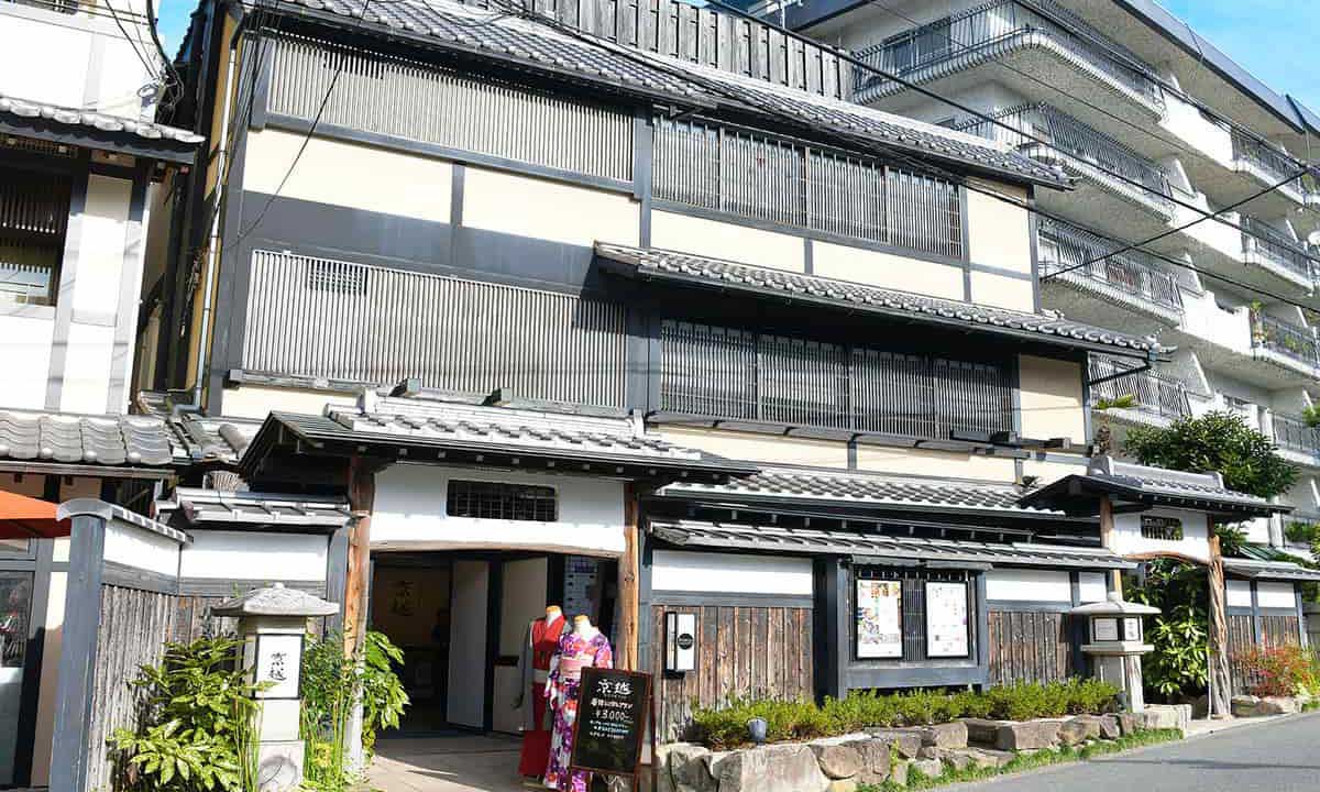清水店外観