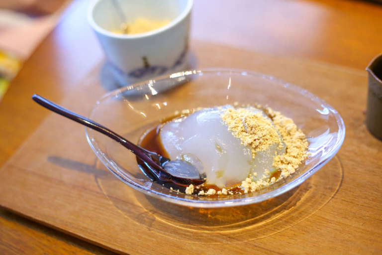 江戸時代創業の京都の名和菓子店がプロデュース　ZEN CAFE